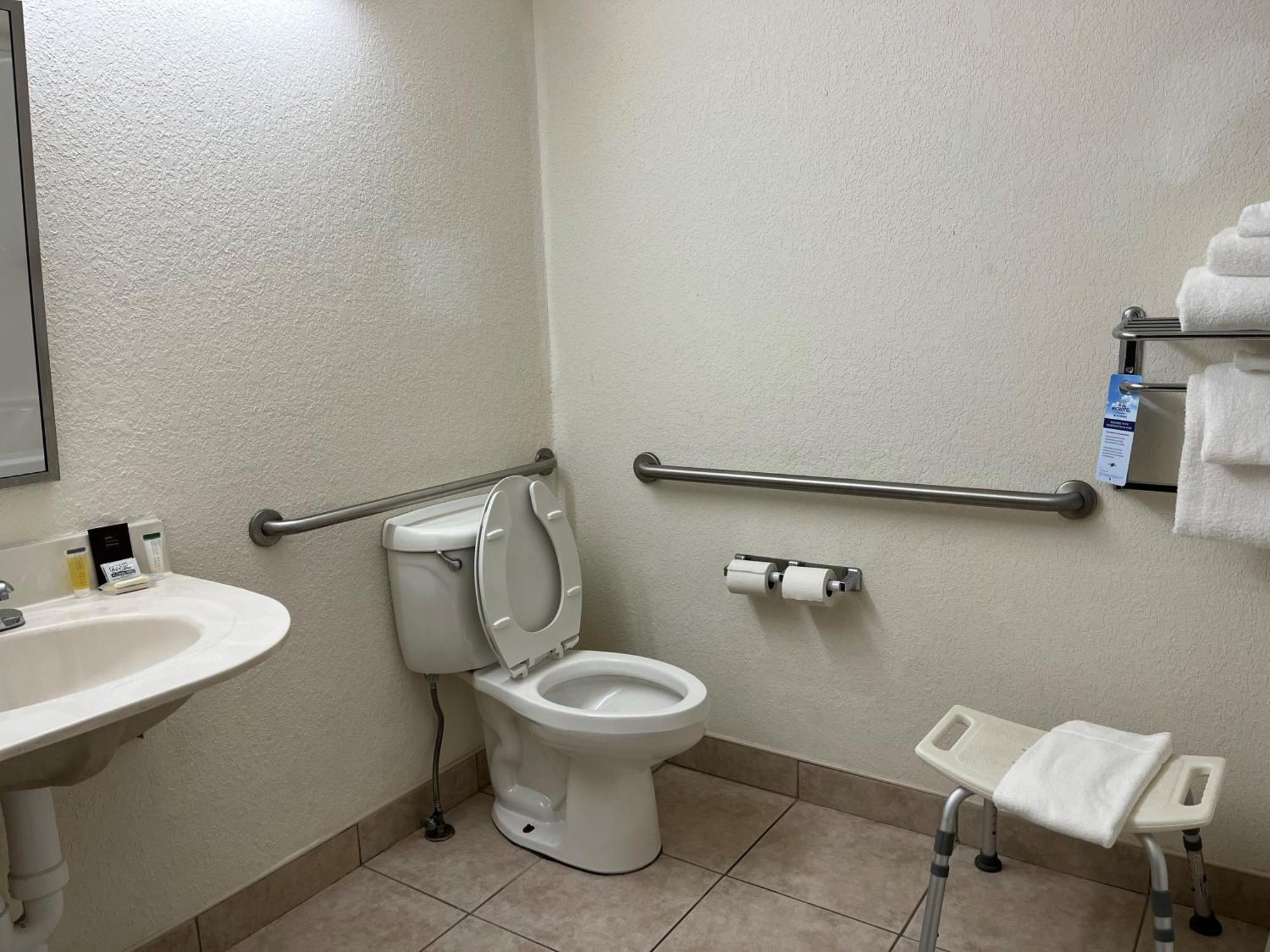 Microtel Inn And Suites By Wyndham - Lady Lake/ The Villages Extérieur photo
